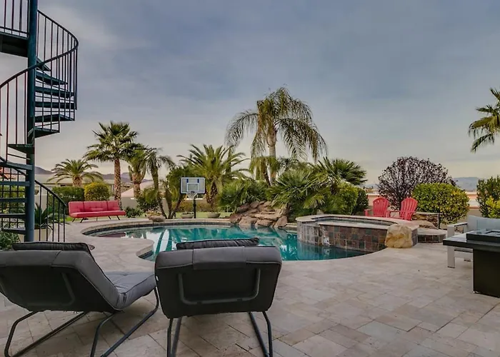 Holiday home Luxury Contemporary Sanctuary W Pool And Views Fountain Hills