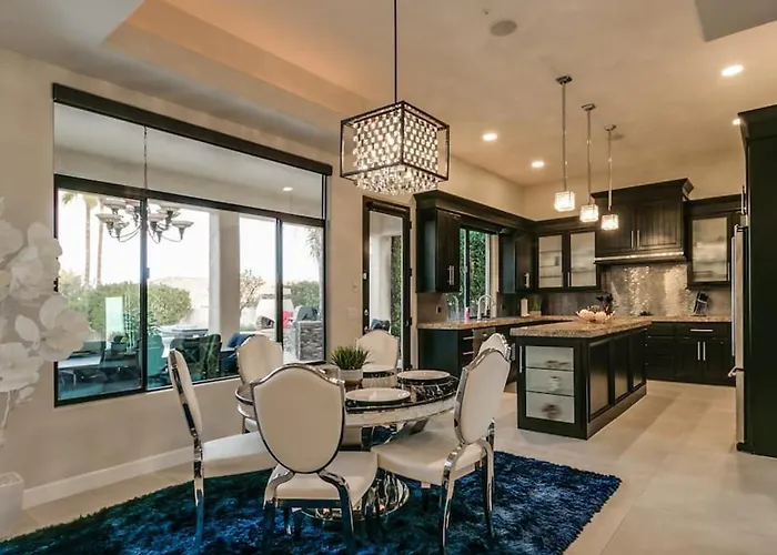 Luxury Contemporary Sanctuary W Pool And Views * Fountain Hills