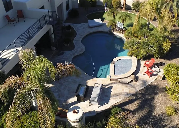 Luxury Contemporary Sanctuary W Pool And Views